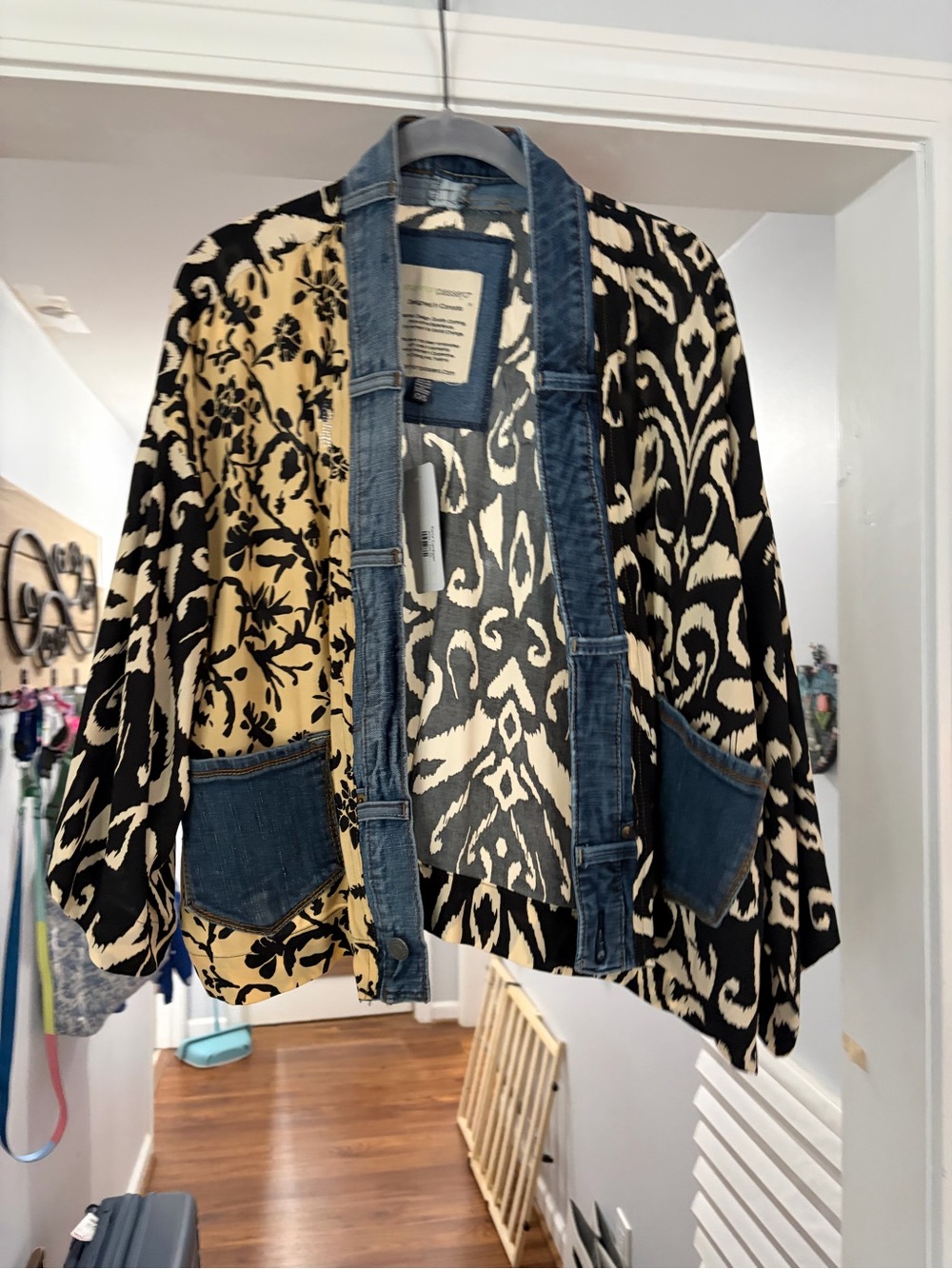 Denim-Trim Black & Cream Patterned Women's Jacket